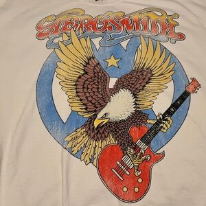 Arula Vintage Aerosmith Graphic Sweatshirt – Rock Out in Style! 🦅🎸